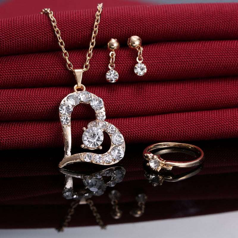 Heart Pendant Jewelry Set - Rhinestone Jewelry for a Sparkling Look
